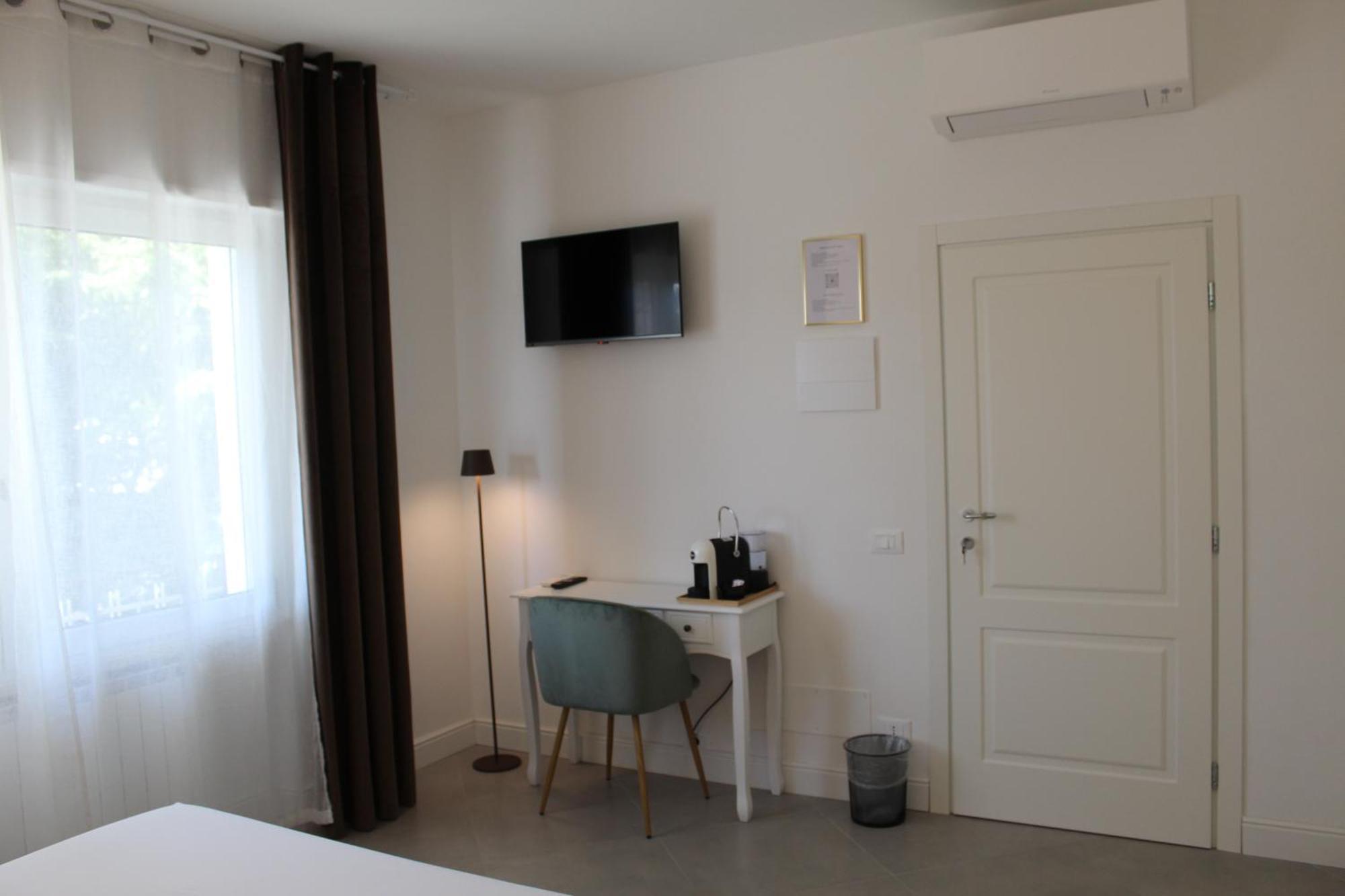 Villa Forte Salvi - Rooms 페스키에라델가르다 외부 사진